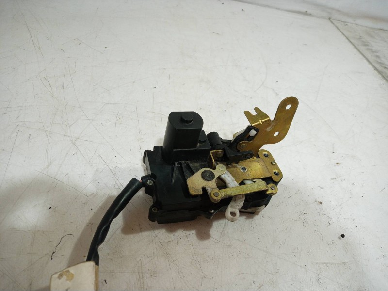 Recambio de cerradura puerta trasera izquierda para land rover range rover referencia OEM IAM   