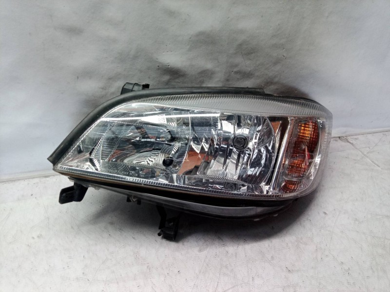 Recambio de faro izquierdo para opel zafira a elegance referencia OEM IAM   