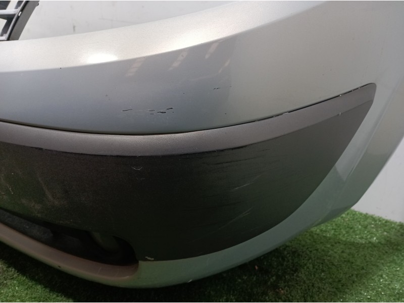 Recambio de paragolpes delantero para renault scenic ii grand confort authentique referencia OEM IAM   