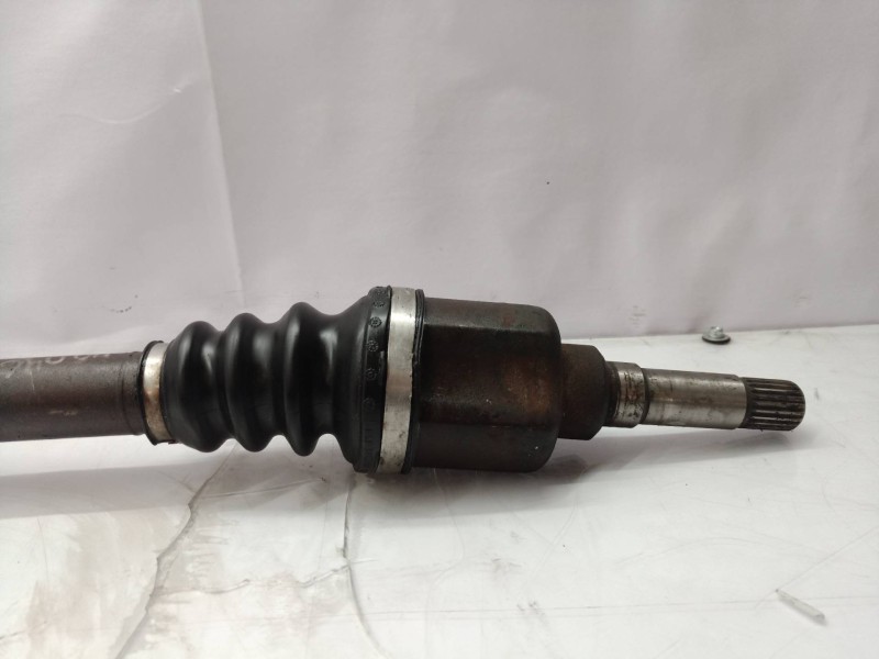 Recambio de transmision delantera derecha para peugeot 207 1.4 hdi referencia OEM IAM   