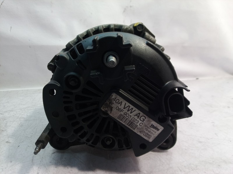 Recambio de alternador para seat leon (1p1) emocion referencia OEM IAM 06F903023 06F903023 06F903023