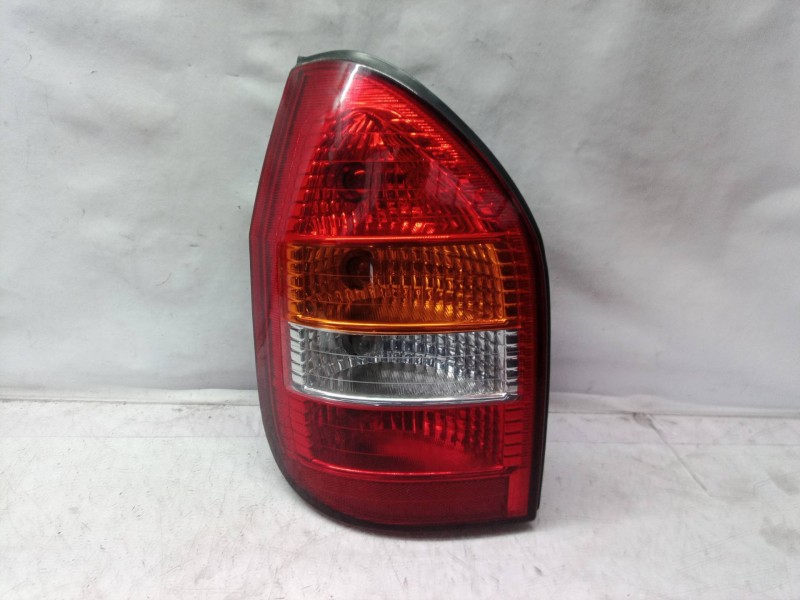 Recambio de piloto trasero izquierdo para opel zafira a elegance referencia OEM IAM   