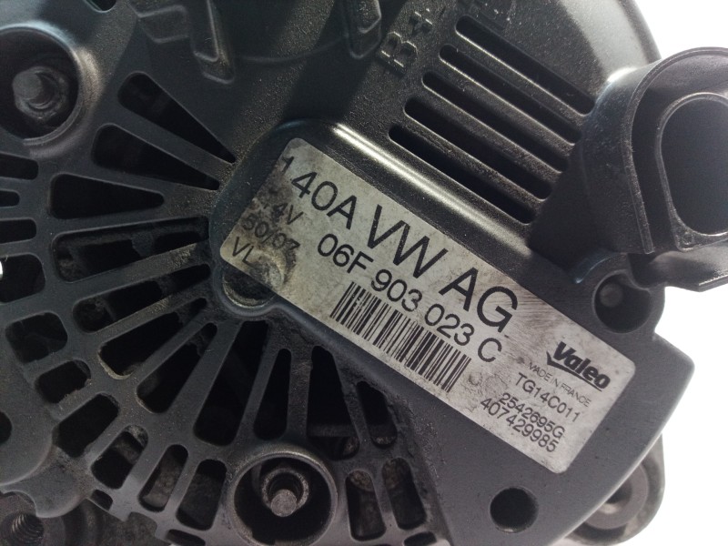 Recambio de alternador para seat leon (1p1) emocion referencia OEM IAM 06F903023 06F903023 06F903023