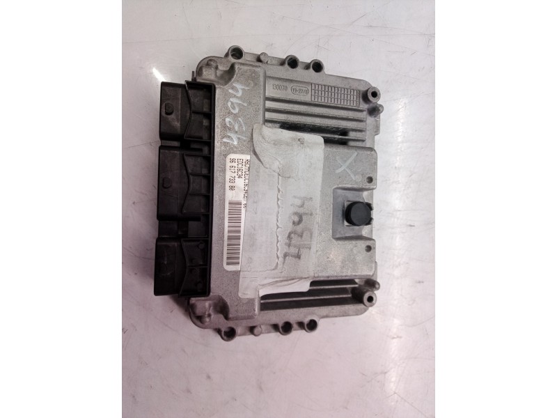 Recambio de centralita motor uce para peugeot 307 berlina (s2) d-sign referencia OEM IAM 9661773380 9661773380 EDC16C34