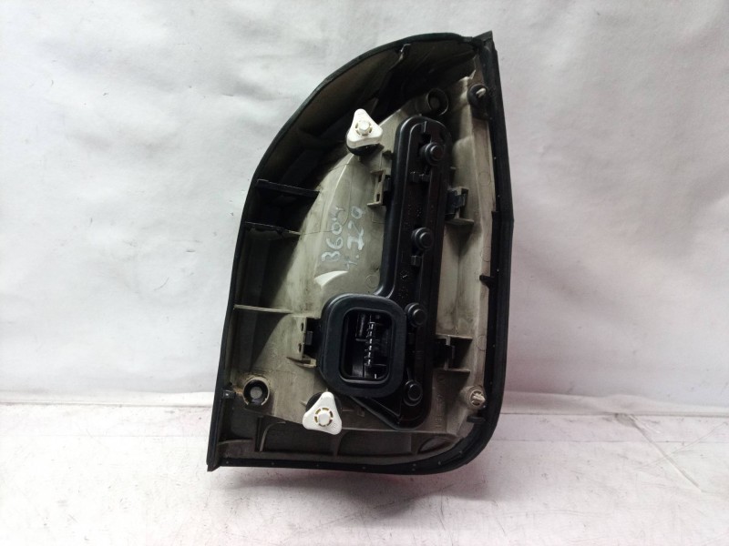 Recambio de piloto trasero izquierdo para opel zafira a elegance referencia OEM IAM   