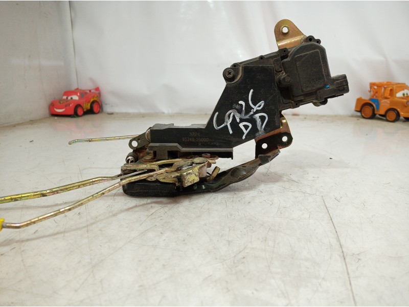 Recambio de cerradura puerta delantera derecha para hyundai accent (lc) 1.3 cat referencia OEM IAM 9574825000 9574825000 9574825