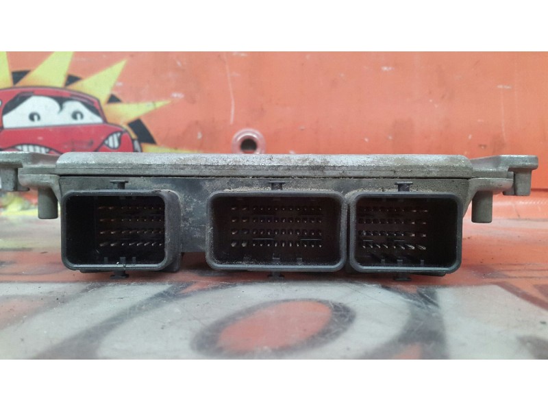 Recambio de centralita motor uce para peugeot 807 sv referencia OEM IAM 1940E3 0281011363 