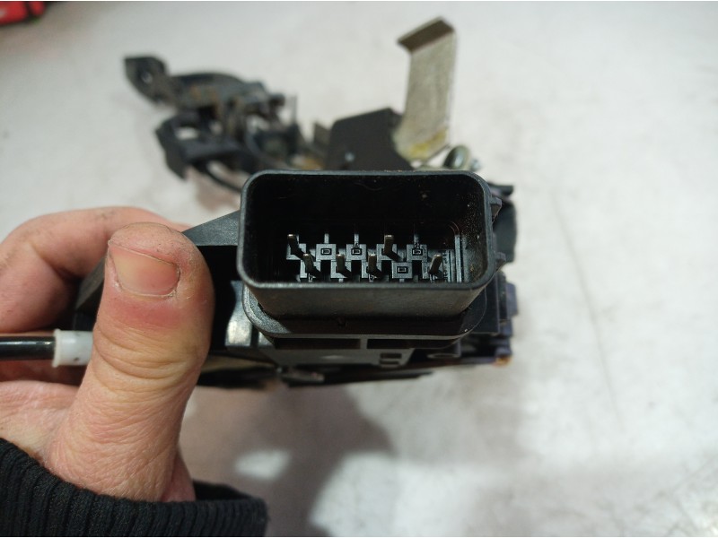 Recambio de cerradura puerta trasera izquierda para ford focus berlina (cap) referencia OEM IAM 4M5AR26413BC 4M5AR26413BC 4M5AR2