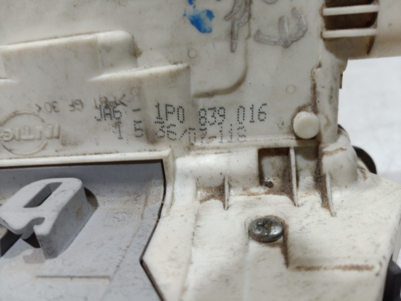 Recambio de cerradura puerta trasera derecha para seat leon (1p1) emocion referencia OEM IAM 1P0839016 1P0839016 1P0839016