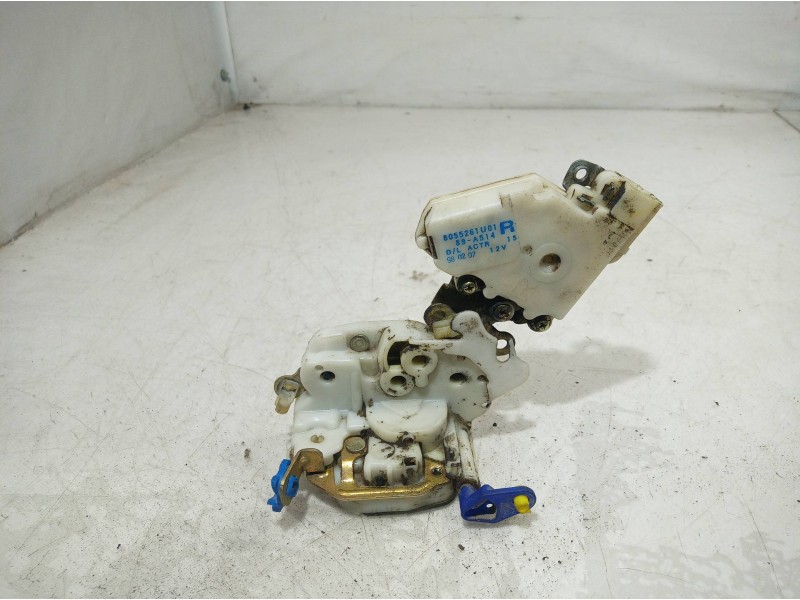 Recambio de cerradura puerta delantera derecha para nissan almera (n16/e) referencia OEM IAM 8055261 8055261 8055261