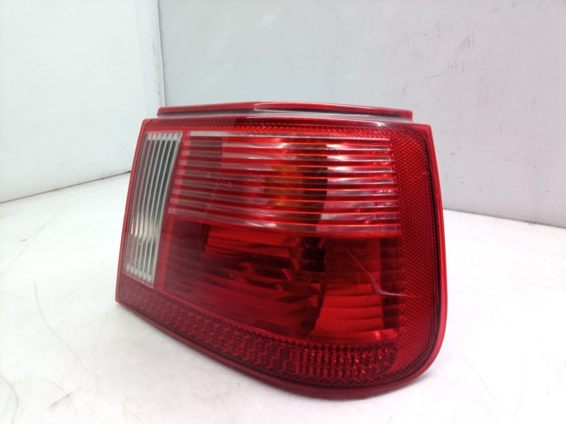 Recambio de piloto trasero derecho para seat ibiza (6k1) select referencia OEM IAM   