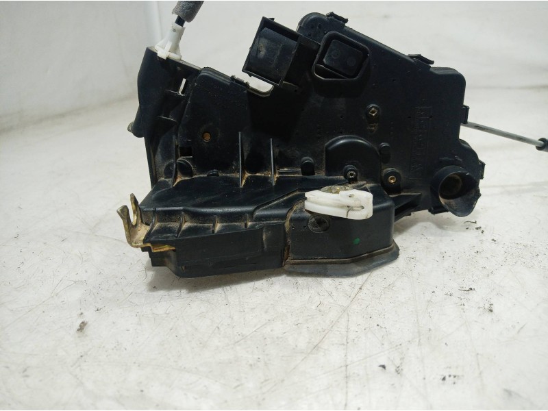 Recambio de cerradura puerta delantera izquierda para bmw serie 3 touring (e46) 330xi referencia OEM IAM   