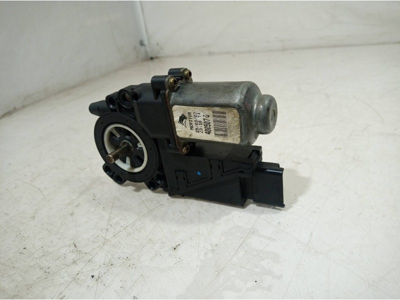 Recambio de motor elevalunas trasero derecho para renault vel satis (bj0) referencia OEM IAM 8200008332 8200008332 8200008332