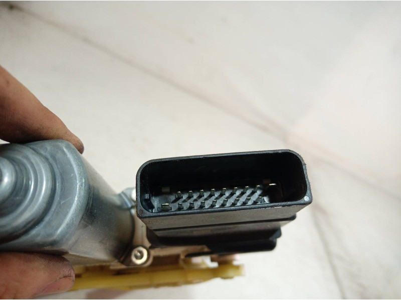 Recambio de elevalunas trasero derecho para seat leon (1p1) emocion referencia OEM IAM 983600 983600 983600