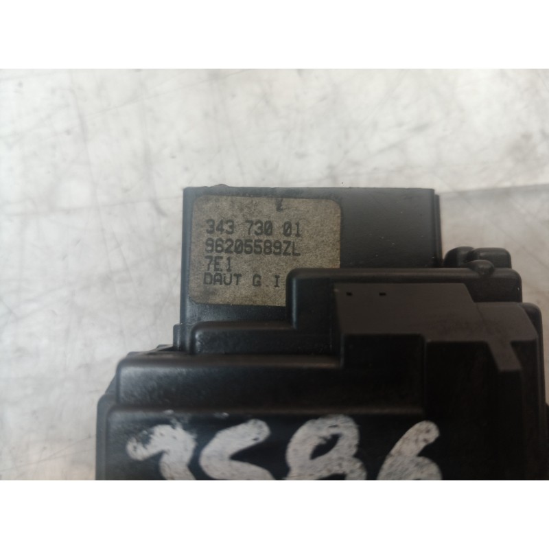 Recambio de mando limpia para citroën xsara berlina 1.6 16v tonic referencia OEM IAM 34373001 34373001 34373001