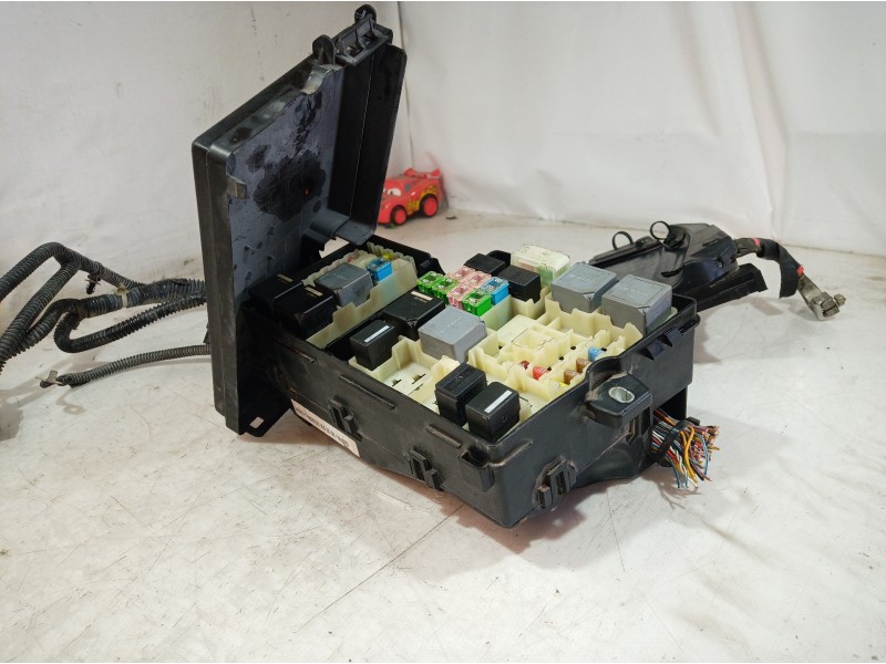 Recambio de caja reles / fusibles para ford c-max edition referencia OEM IAM AV6T14A067AD AV6T14A067AD AV6T14A067