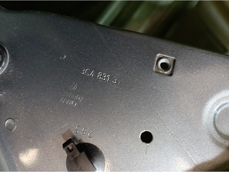 Recambio de puerta delantera izquierda para volkswagen passat berlina (3c2) advance referencia OEM IAM 3C4831311 3C4831311 3C483