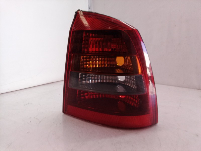 Recambio de piloto trasero derecho para opel astra g coupé 2.2 16v edition referencia OEM IAM 09117441  