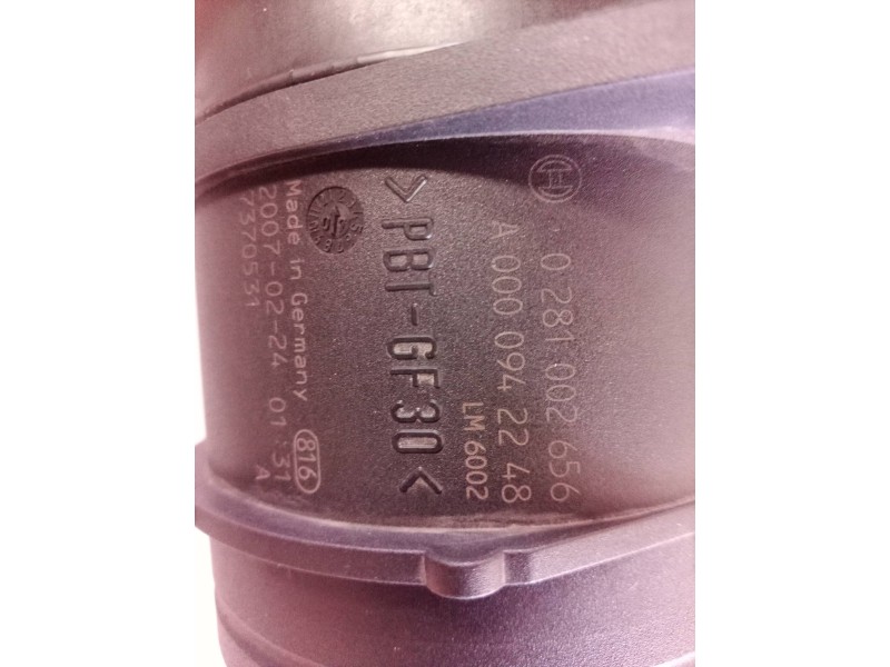 Recambio de caudalimetro para jeep gr. cherokee (wh) 3.0 crd laredo referencia OEM IAM 0281002656 A0000942248 F00C2G7006