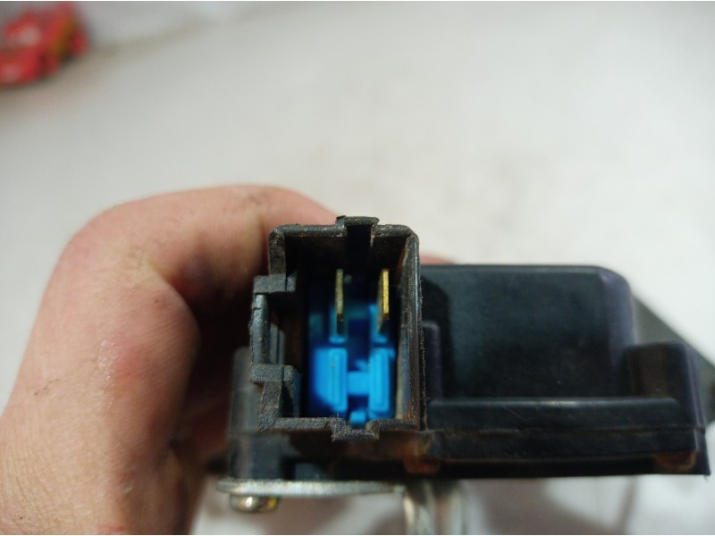 Recambio de cerradura puerta delantera izquierda para hyundai accent (lc) 1.3 cat referencia OEM IAM   