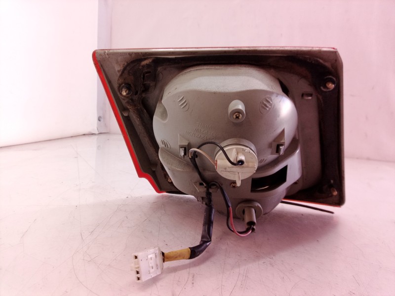 Recambio de piloto trasero derecho interior para kia carens referencia OEM IAM   