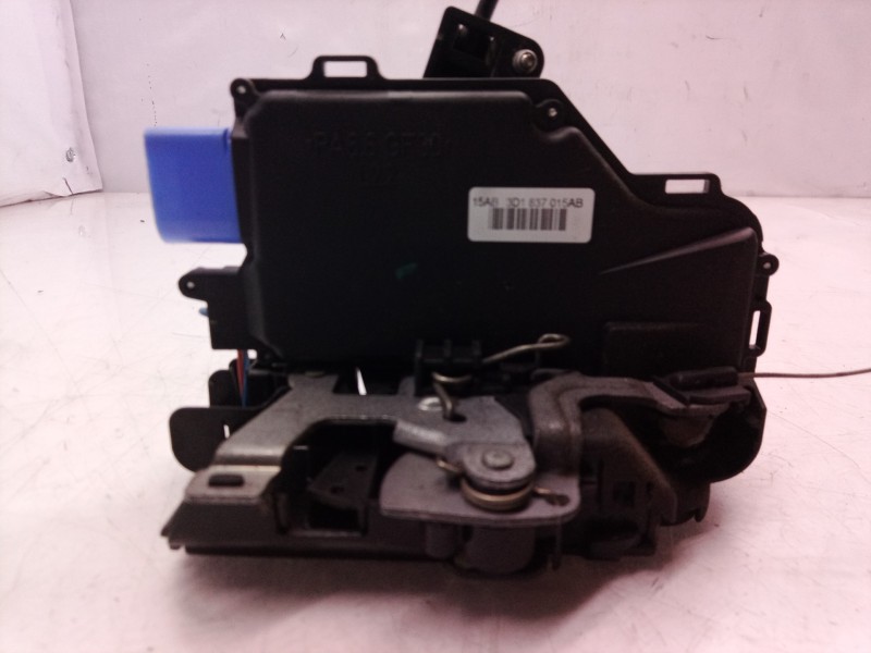 Recambio de cerradura puerta delantera izquierda para volkswagen touran (1t2) traveller referencia OEM IAM 3D1837015 3D1837015 3