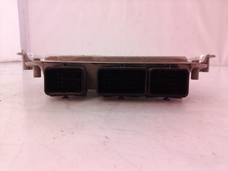 Recambio de centralita motor uce para peugeot 307 (s1) xr referencia OEM IAM 0261206943 0261206943 9638765680 Recambio de centralita motor uce para peugeot 307 (s1) xr referencia OEM IAM 0261206943 0261206943 9638765680