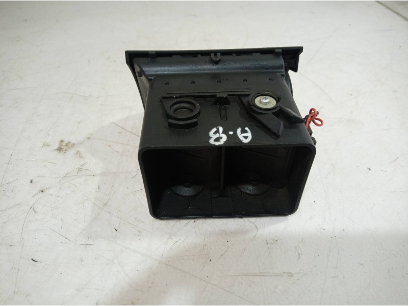 Recambio de rejilla aireadora para audi a8 (4e2) referencia OEM IAM 4E0820951 4E0820951 4E0820951