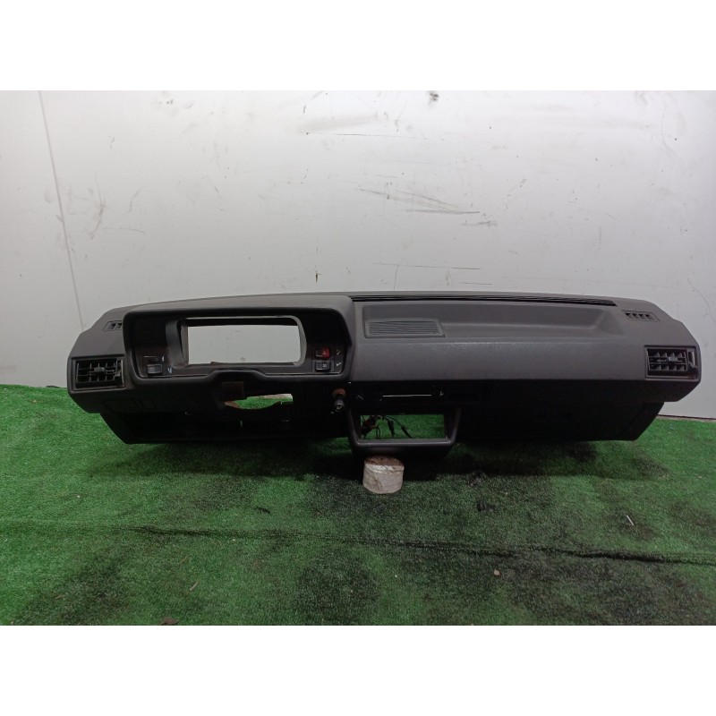 Recambio de salpicadero para volkswagen polo (867/871/873) azur coupe referencia OEM IAM 867857075 867857075 867857075