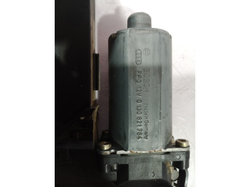 Recambio de motor elevalunas trasero derecho para volkswagen touareg (7la) referencia OEM IAM 0130821764 0130821764 0130821764