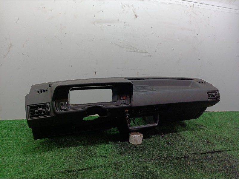 Recambio de salpicadero para volkswagen polo (867/871/873) azur coupe referencia OEM IAM 867857075 867857075 867857075