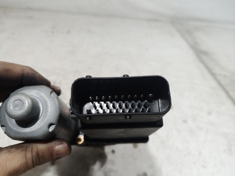 Recambio de motor elevalunas delantero derecho para skoda superb (3u4) elegance referencia OEM IAM 0130821694 0130821694 0130821