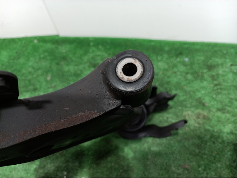 Recambio de brazo suspension inferior delantero derecho para honda cr-v (re) executive referencia OEM IAM   
