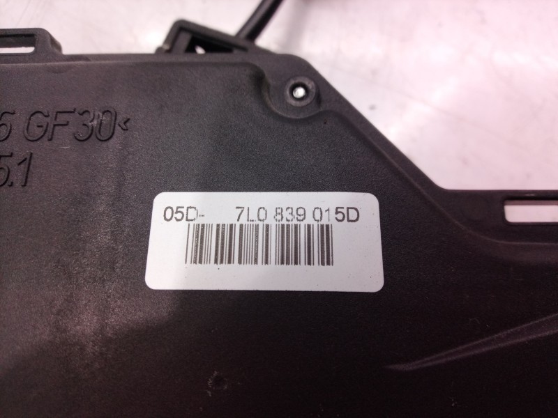 Recambio de cerradura puerta trasera izquierda para volkswagen touran (1t2) traveller referencia OEM IAM 3D1837015 3D1837015 3D1