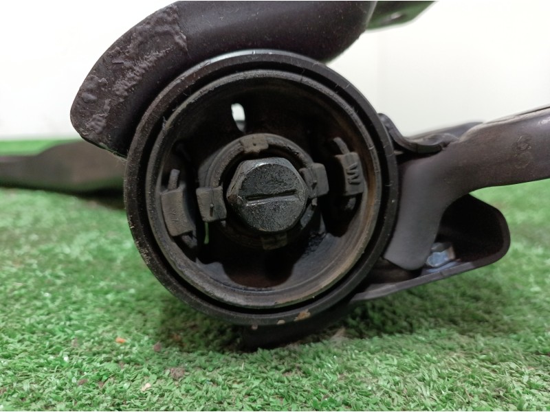Recambio de brazo suspension inferior delantero derecho para honda cr-v (re) executive referencia OEM IAM   