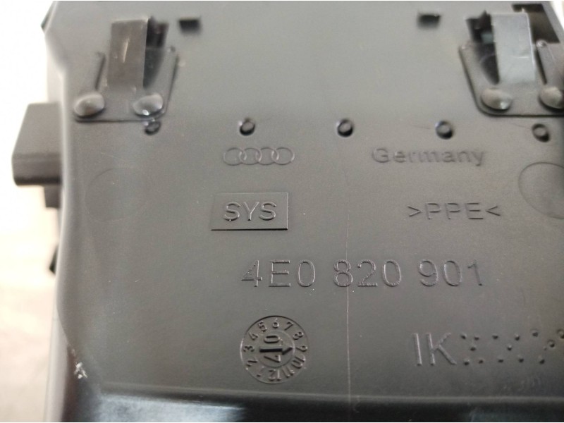 Recambio de rejilla aireadora para audi a8 (4e2) referencia OEM IAM 4E0820901 4E0820901 4E0820901