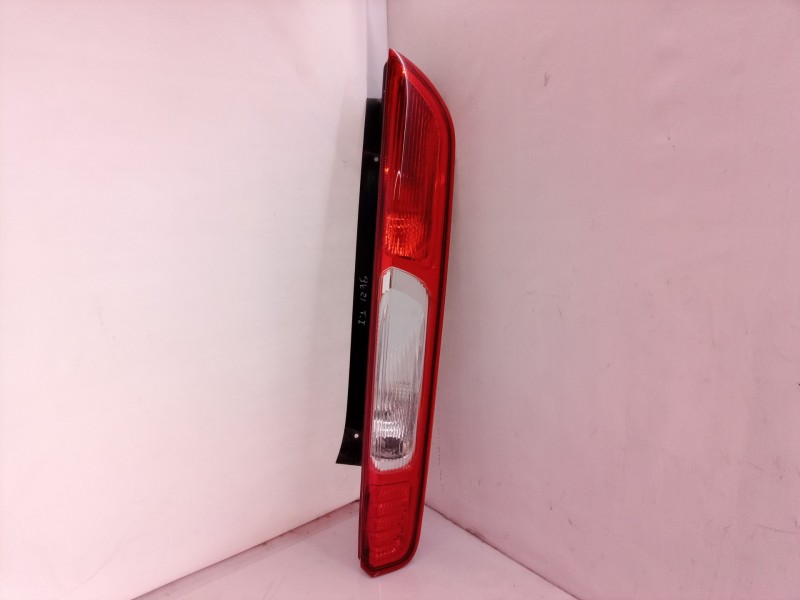 Recambio de piloto trasero izquierdo para ford focus berlina (cap) trend referencia OEM IAM   