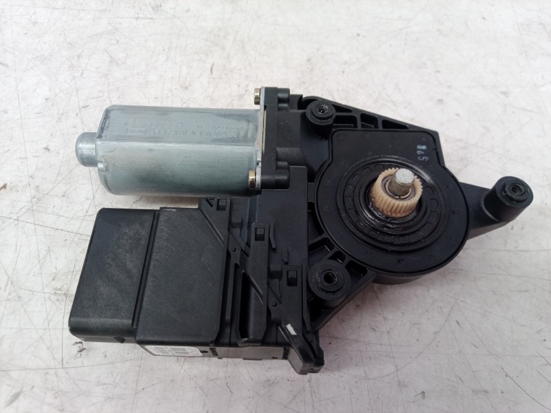 Recambio de motor elevalunas trasero derecho para skoda superb (3u4) elegance referencia OEM IAM 0130821696 0130821696 013082169
