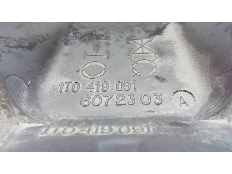 Recambio de volante para volkswagen touran (1t2) traveller referencia OEM IAM 6072303 6072303 6072303