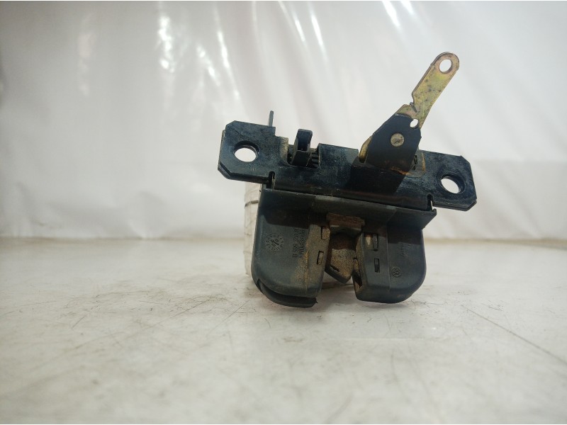 Recambio de cerradura maletero / porton para volkswagen golf iv berlina (1j1) referencia OEM IAM 1J6827505B 1J6827505B 1J6827505