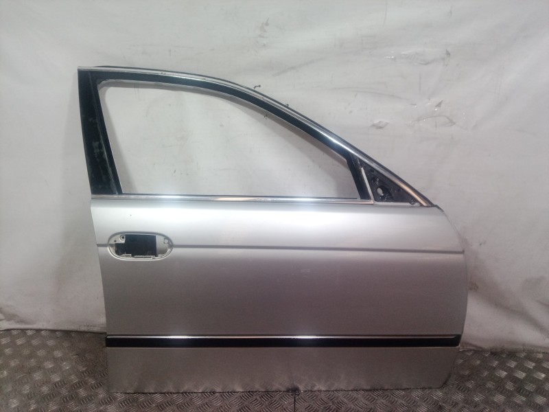 Recambio de puerta delantera derecha para bmw serie 5 berlina (e39) 530d referencia OEM IAM   