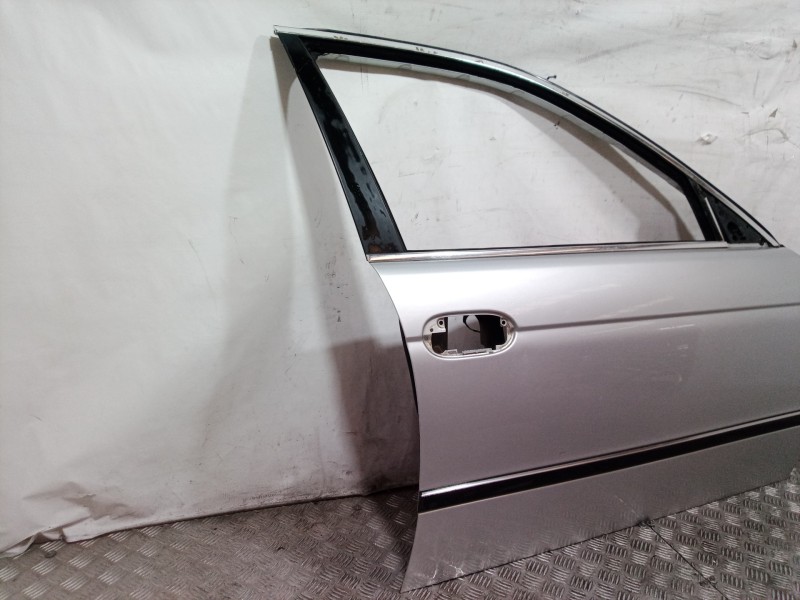 Recambio de puerta delantera derecha para bmw serie 5 berlina (e39) 530d referencia OEM IAM   