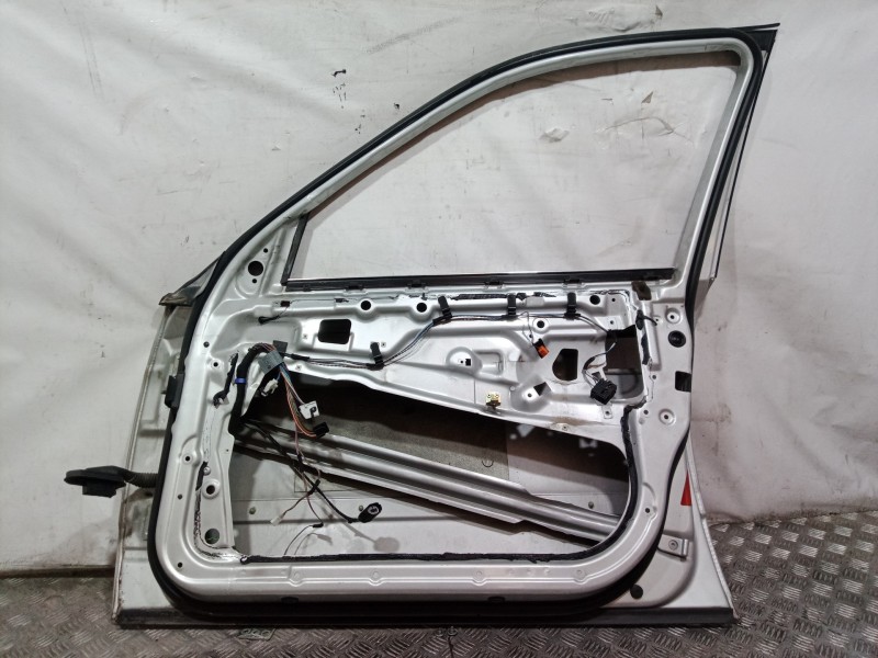 Recambio de puerta delantera derecha para bmw serie 5 berlina (e39) 530d referencia OEM IAM   