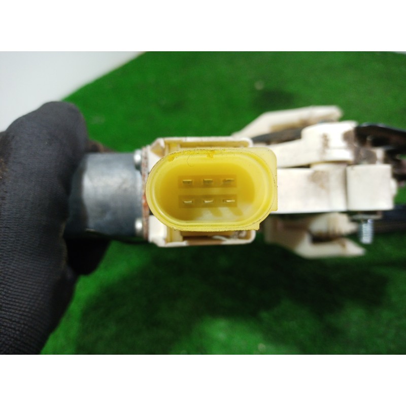 Recambio de elevalunas delantero derecho para bmw serie 1 berlina (e81/e87) 118d referencia OEM IAM 6927028 6927028 996625101