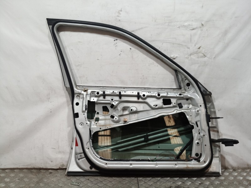 Recambio de puerta delantera izquierda para bmw serie 5 berlina (e39) 530d referencia OEM IAM   