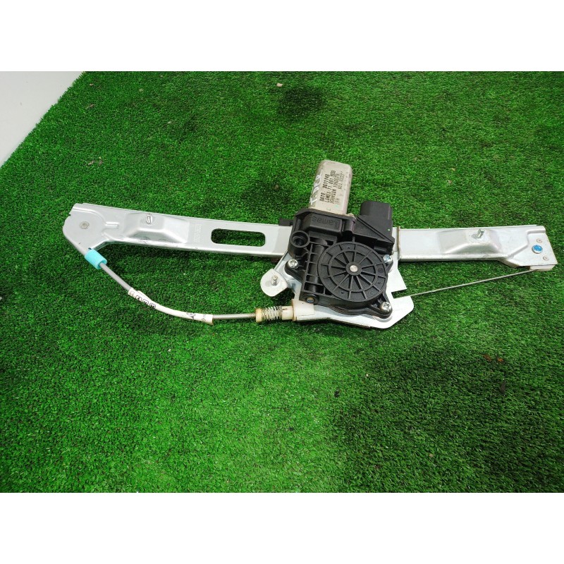 Recambio de elevalunas trasero derecho para bmw serie 1 berlina (e81/e87) 118d referencia OEM IAM 71001603 71001603 1060079