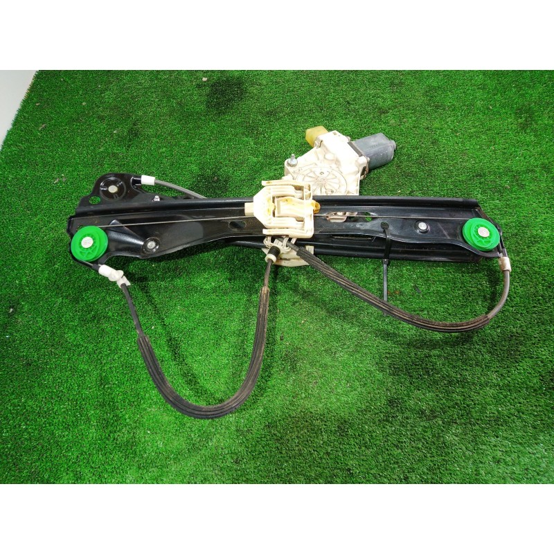 Recambio de elevalunas delantero izquierdo para bmw serie 1 berlina (e81/e87) 118d referencia OEM IAM 6927027 6927027 996624101