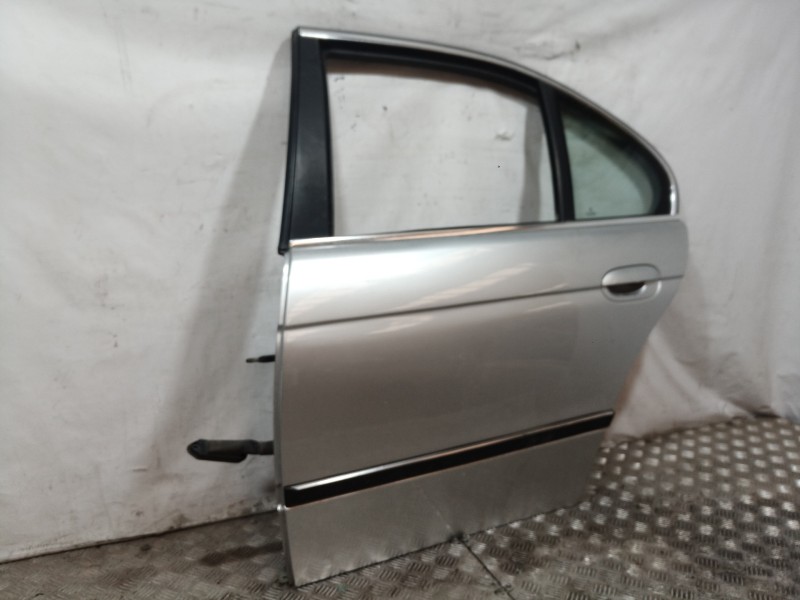 Recambio de puerta trasera izquierda para bmw serie 5 berlina (e39) 530d referencia OEM IAM   