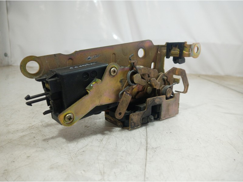 Recambio de cerradura puerta delantera derecha para smart coupe referencia OEM IAM   