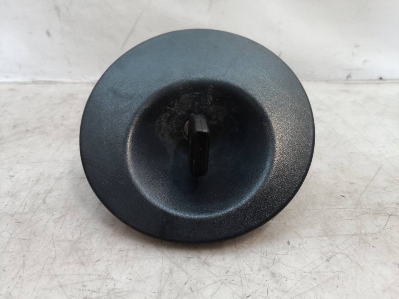 Recambio de tapa exterior combustible para renault kangoo (f/kc0) referencia OEM IAM 7700315330 7700315330 7700315330